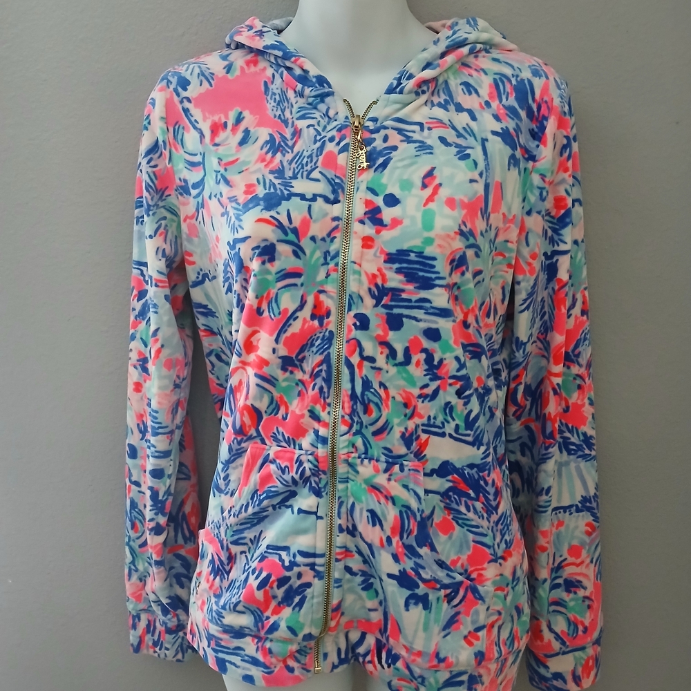 Lilly Pulitzer Valor cocktail cabana hoodie.
